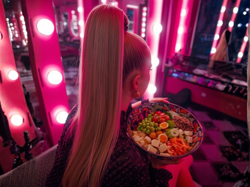 Ariana Grande in rastlinski krožnik